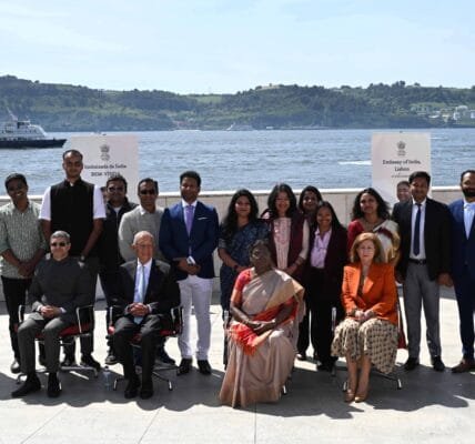 President Draupadi Murmu met the Prime Minister of Portugal and the Speaker of the Portuguese Parliament