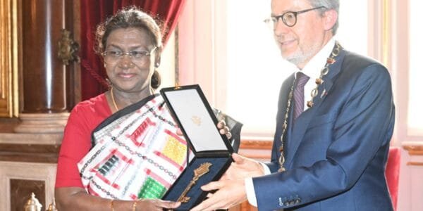 President Draupadi Murmu presented with the prestigious Key of Honour of the city of Lisbon, Portugal