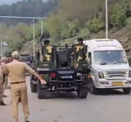 Terrorist attack on tourists in Pahalgam, Jammu and Kashmir, several injured