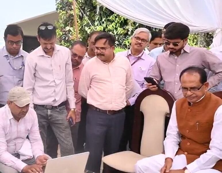 Union Agriculture Minister Shivraj Singh Chauhan got his Kisan ID made under the Digital Agriculture Mission in Vidisha district of Madhya Pradesh