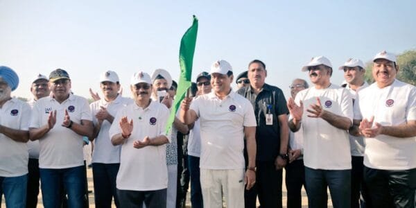 Union Minister Sarbananda Sonowal flagged off the Maritime Awareness Walkathon in New Delhi today on the occasion of 62nd National Maritime Day