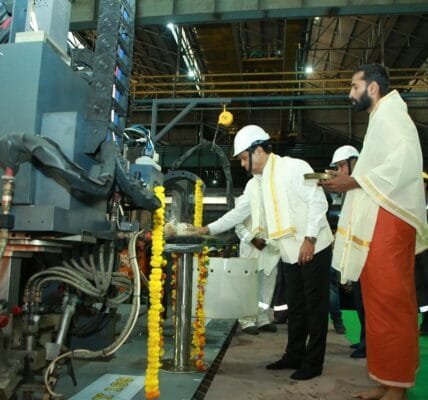 Union Minister Sarbananda Sonowal unveils advanced machinery to enhance shipbuilding capacity at Cochin Shipyard