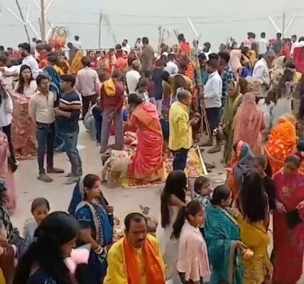 four-day long Chaiti Chhath Puja in Bihar concluded with offering prayers to the rising sun this morning