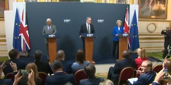 Britain and the EU sign a comprehensive agreement