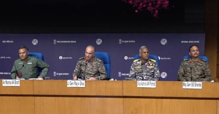 India-Pakistan Ceasefire: भारत और पाकिस्तान के DGMO के बीच आज दोपहर 12 बजे होगी वार्ता