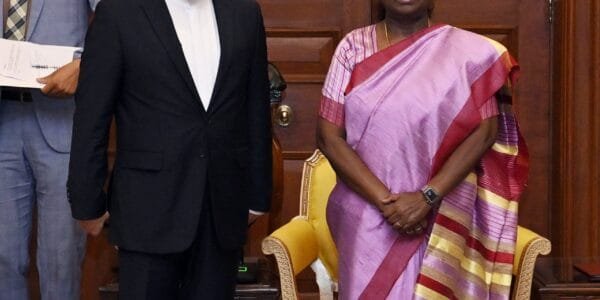 Iran's Foreign Minister Dr. Abbas Araghchi met President Draupadi Murmu at Rashtrapati Bhavan today