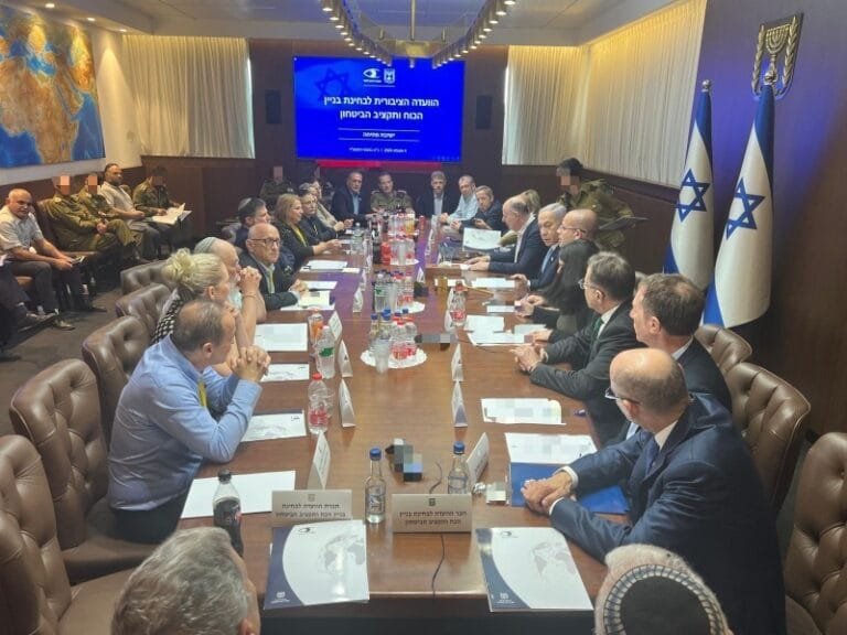 इस्राइल के मंत्रिमंडल ने गाजा में हमास के खिलाफ अभियान के विस्तार को मंजूरी दी