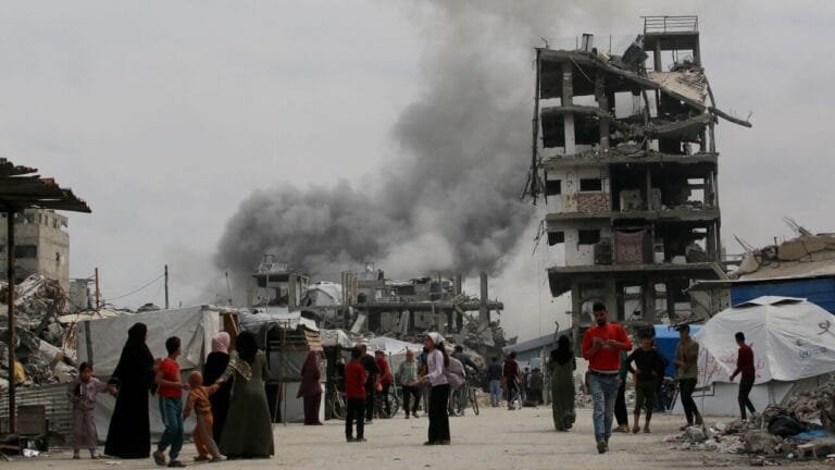 इजरायली हवाई हमलों में गाजा पट्टी में 115 लोगों की मौत