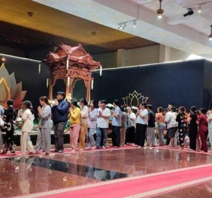 More than one lakh devotees visited the holy relics of Lord Buddha at Than Tam Pagoda in Vietnam