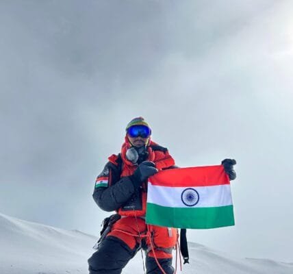 NCC cadets successfully climb Mount Everest