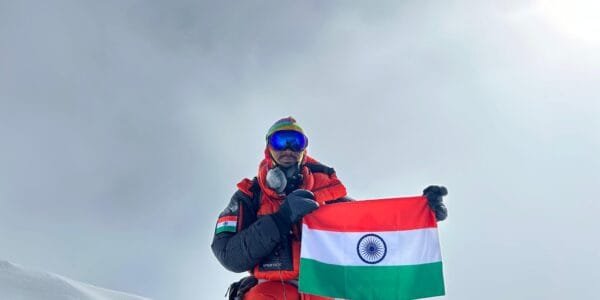 NCC cadets successfully climb Mount Everest