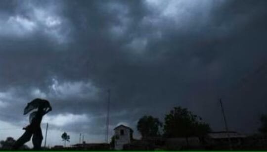Southwest monsoon will reach Kerala coast early this year, good crop yield is expected