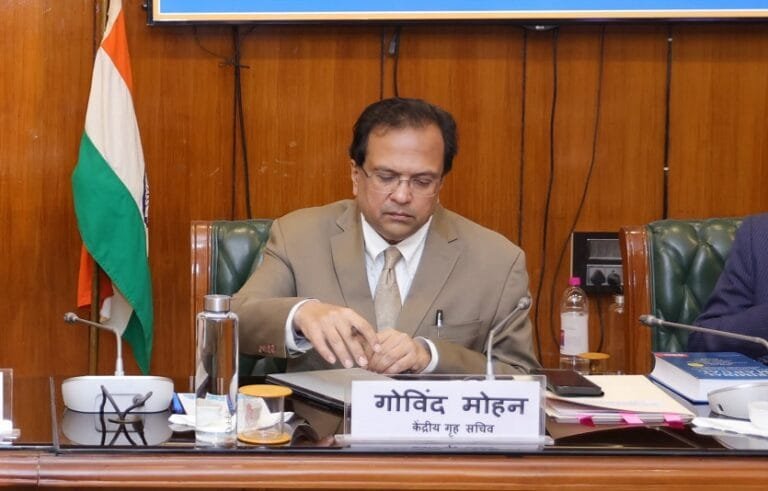 केंद्रीय गृह सचिव गोविंद मोहन ने कल नागरिक सुरक्षा मॉक ड्रिल से पहले राज्यों के मुख्य सचिवों के साथ बैठक की