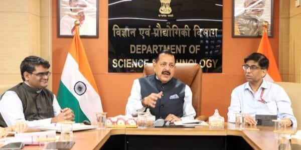 Union Minister Dr. Jitendra Singh reviews DST projects, calls for supporting AI based innovations and deep-tech startups