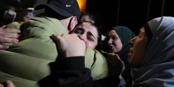 Hamas agrees to release 10 live and 18 dead Israeli hostages in exchange for some Palestinian prisoners