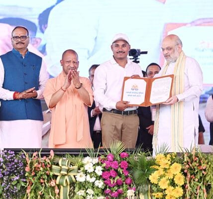 Home Minister Amit Shah handed over appointment letters to 60 thousand two hundred 44 newly appointed constables of Uttar Pradesh Police