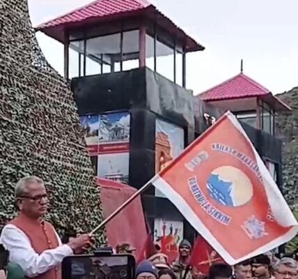 Kailash Mansarovar Yatra begins from Nathula in Sikkim, first batch of 36 pilgrims enters Tibet Autonomous Region