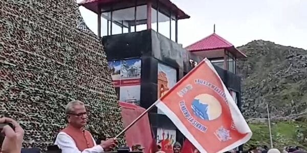 Kailash Mansarovar Yatra begins from Nathula in Sikkim, first batch of 36 pilgrims enters Tibet Autonomous Region