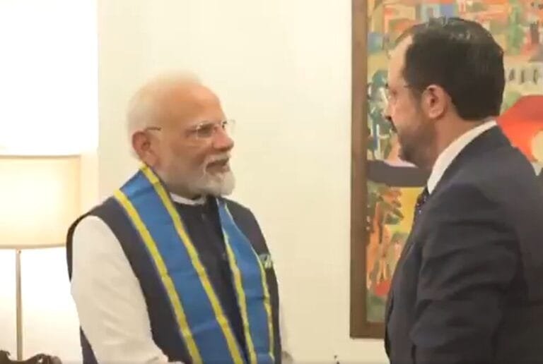 प्रधानमंत्री मोदी को साइप्रस के सर्वोच्च सम्मान ग्रैंड क्रॉस ऑफ द ऑर्डर ऑफ मकारियोस III से सम्मानित किया गया