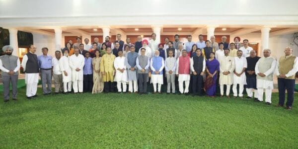 PM Modi met members of various delegations representing India in different countries