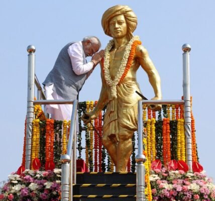 Prime Minister Narendra Modi paid tribute to Lord Birsa Munda