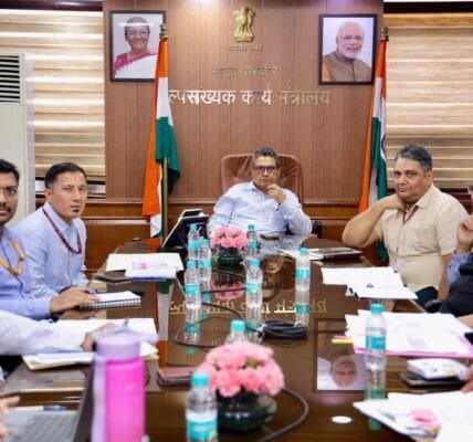 Secretary, Ministry of Minority Affairs reviewed the Pradhan Mantri Jan Vikas Karyakram proposals
