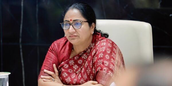 Delhi Government has set a time limit of 20 days for granting environmental clearance to green category industries for the purpose of ease of doing business