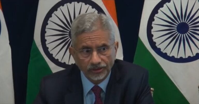 विदेश मंत्री डॉ. जयशंकर ने सर्गेई लावरोव से पश्चिम एशिया संघर्ष पर भारत के विचार साझा किए