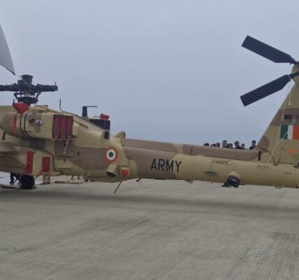 Indian Army receives first batch of Apache helicopters from US