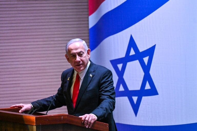 इज़राइली प्रधानमंत्री बेन्‍यामिन नेतन्याहू ने गाजा में युद्धविराम समझौते पर वार्ता के लिए एक दल कतर भेजने की घोषणा की