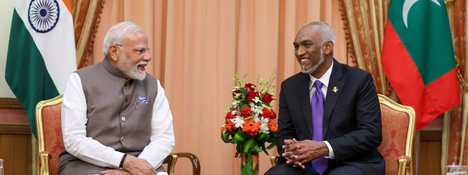 PM Modi meets President of Maldives Dr. Mohamed Muizzu