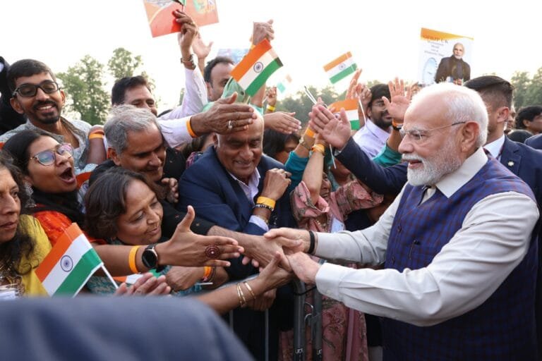 प्रधानमंत्री नरेन्द्र मोदी आज लंदन में ब्रिटेन के प्रधानमंत्री कीर स्टार्मर के साथ वार्ता करेंगे