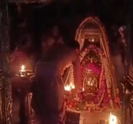 Shravan Shivratri is being celebrated with great enthusiasm across the country today