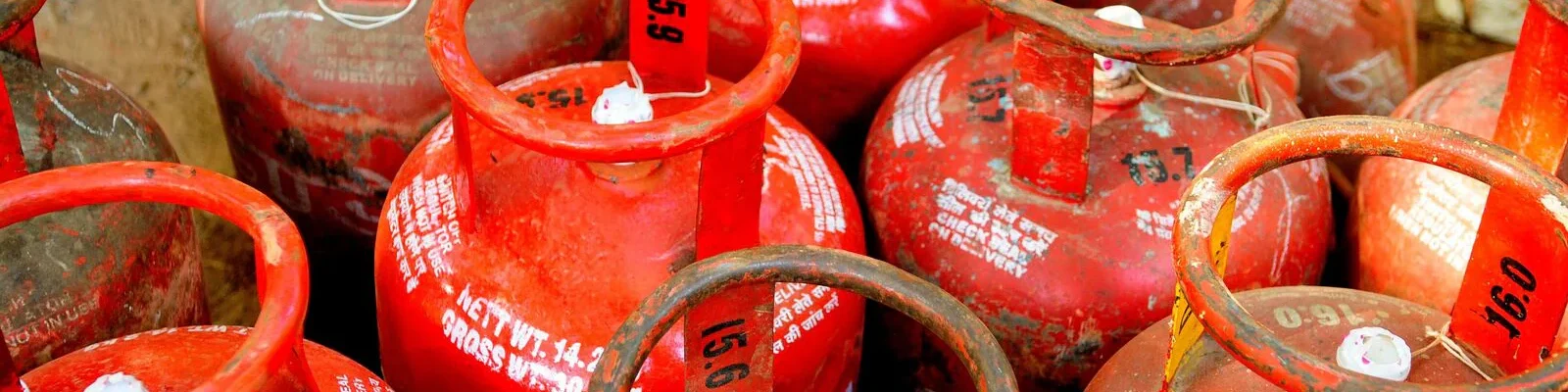 Cabinet approves Rs 30,000 crore as compensation to public sector oil marketing companies for losses incurred in domestic LPG