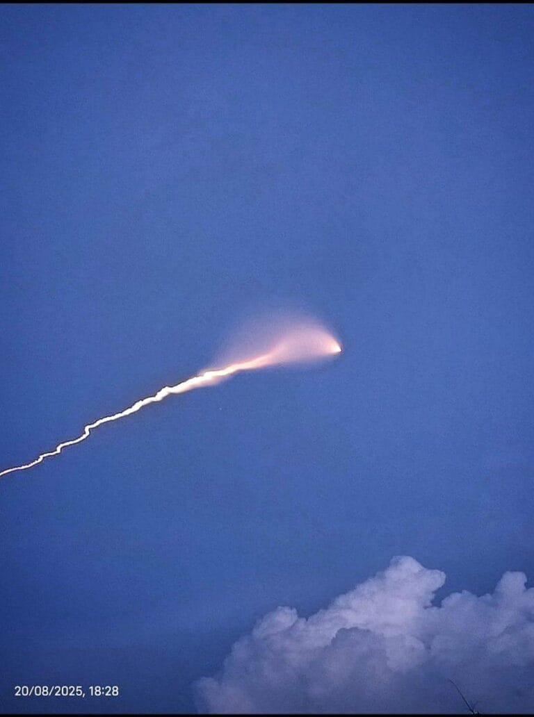 ओडिशा के चांदीपुर से मध्यम दूरी की बैलिस्टिक मिसाइल ‘अग्नि-5’ का सफलतापूर्वक परीक्षण किया गया