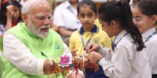 PM Modi greeted all countrymen on the occasion of Raksha Bandhan