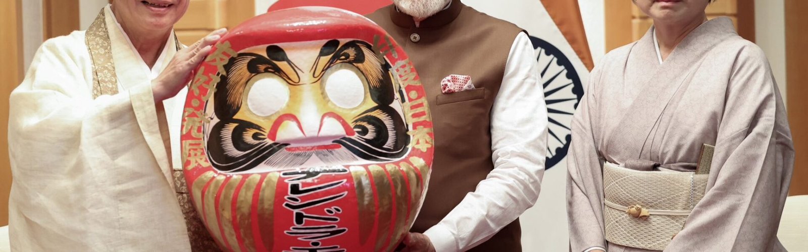 PM Modi was presented a Daruma doll by Seishi Hirose, Chief Priest of Shorinzan Daruma-ji Temple