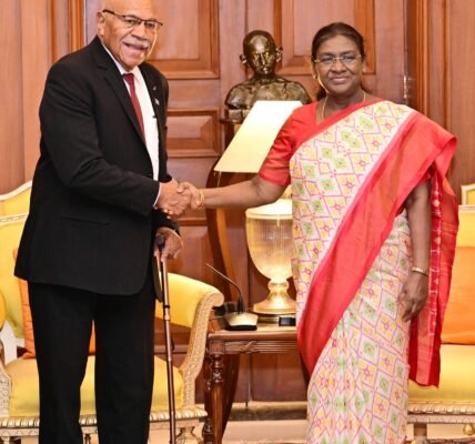PM of Fiji Sitiveni Ligamamada Rabuka met President Draupadi Murmu at Rashtrapati Bhavan today