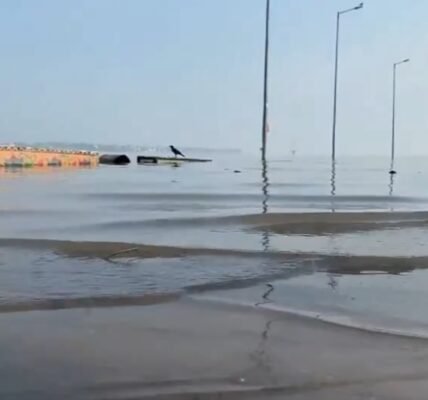 48 districts of Uttar Pradesh are in the grip of severe floods