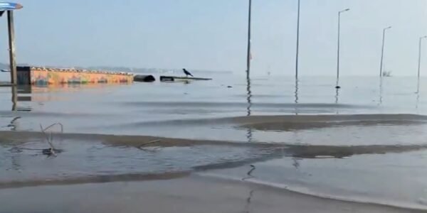 48 districts of Uttar Pradesh are in the grip of severe floods