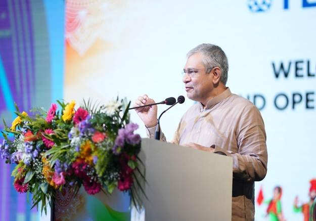 Ashwini Vaishnaw inaugurated the state-of-the-art advanced lithium-ion battery plant