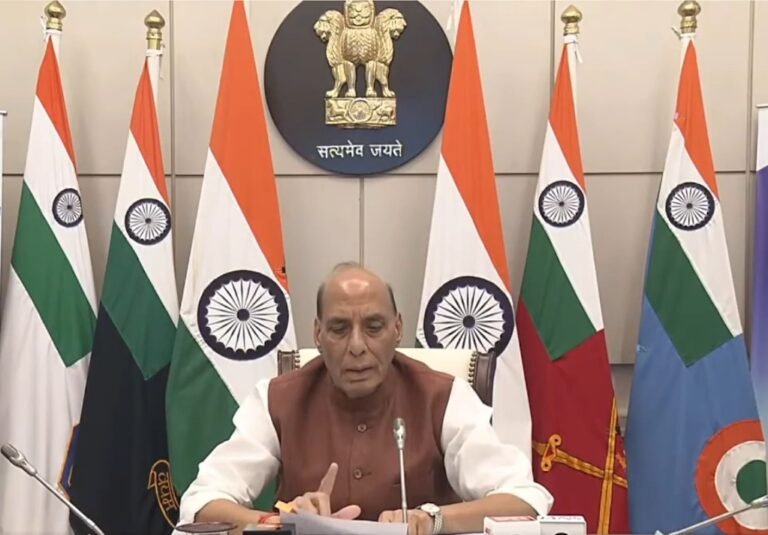 रक्षा मंत्री राजनाथ सिंह ने रक्षा खरीद नियमावली 2025 को मंज़ूरी दी