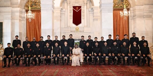 Officer Trainees of Indian Statistical Service, Indian Skill Development Service and Central Engineering Service call on the President