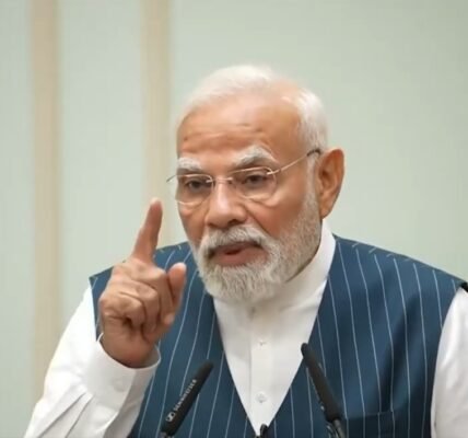PM Modi spoke to National Award winning teachers