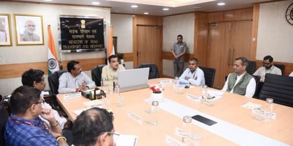 Union Minister Nitin Gadkari held a review meeting on the damage to national highways