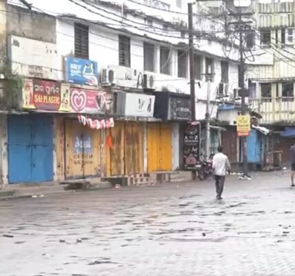 Curfew imposed in Odishas Cuttack after violent clashes during Durga Puja procession