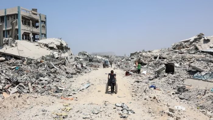 Hamas, Israel and the US will begin talks on a Gaza ceasefire agreement in the Egyptian capital, Cairo, today.