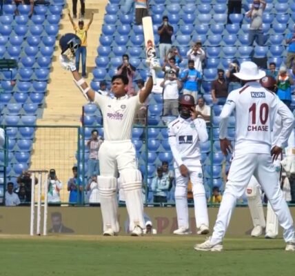 India top batsmen made a strong start in the second cricket Test against West Indies.