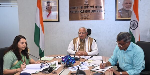 Union Minister for Housing and Urban Affairs reviews progress of PM SVANidhi Scheme with States, Union Territories and Banks