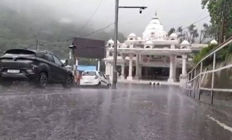administration in Jammu and Kashmir is on high alert in view of the possibility of heavy rain and snowfall